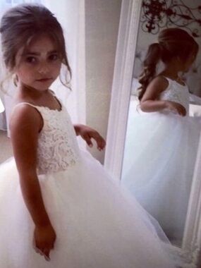 NWOT Gorgeous Tulle Flower Dress